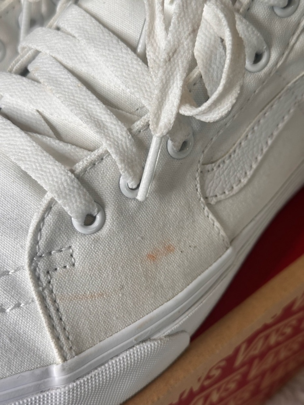 Vans White Low-Top Skate Shoe - Picture 3 of 8